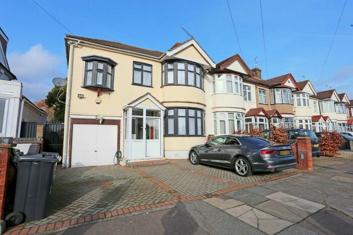 4 Bedroom Semi-Detached House To Rent In Norbury Gardens, Romford, London, RM6