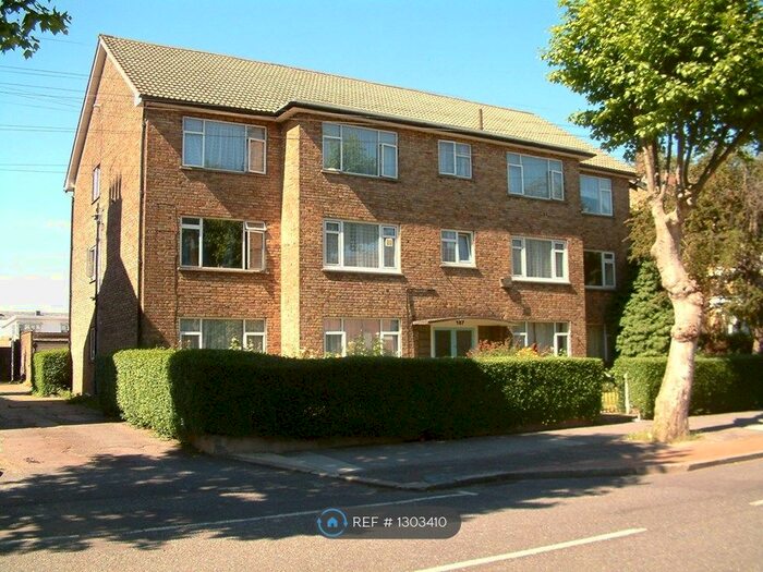 2 Bedroom Flat To Rent In Earlham Grove, London E7