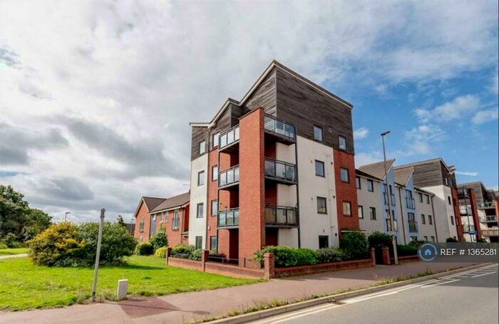 3 Bedroom Flat To Rent In Countess Way, Broughton, Milton Keynes, MK10