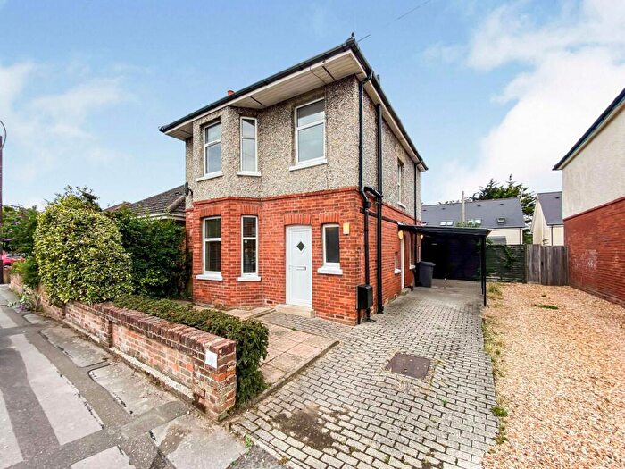 4 Bedroom Property To Rent In Ensbury Avenue, Bournemouth, BH10
