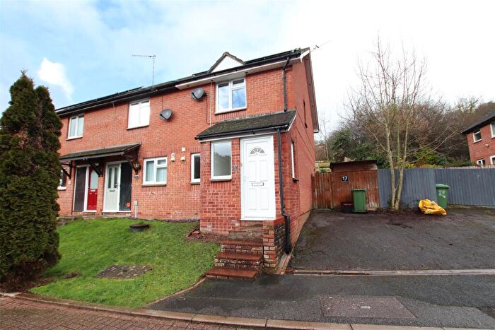 2 Bedroom End Of Terrace House For Sale In Kingswood Close, Exeter, EX4