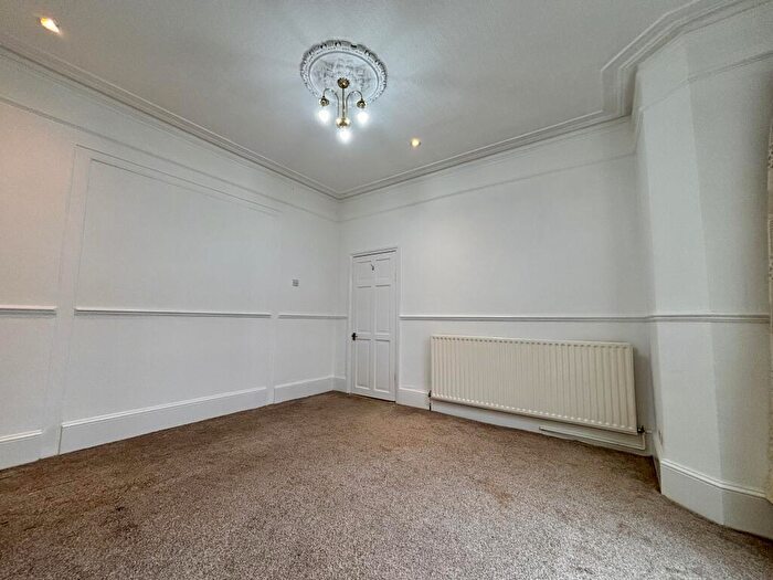 4 Bedroom House To Rent In Ivydale Road, London, SE15