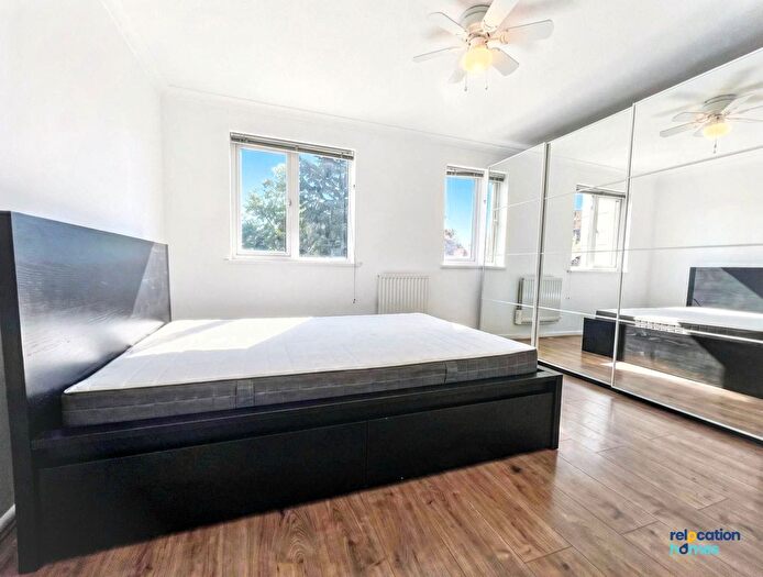 1 Bedroom Flat To Rent In Magpie Close, Enfield, EN1