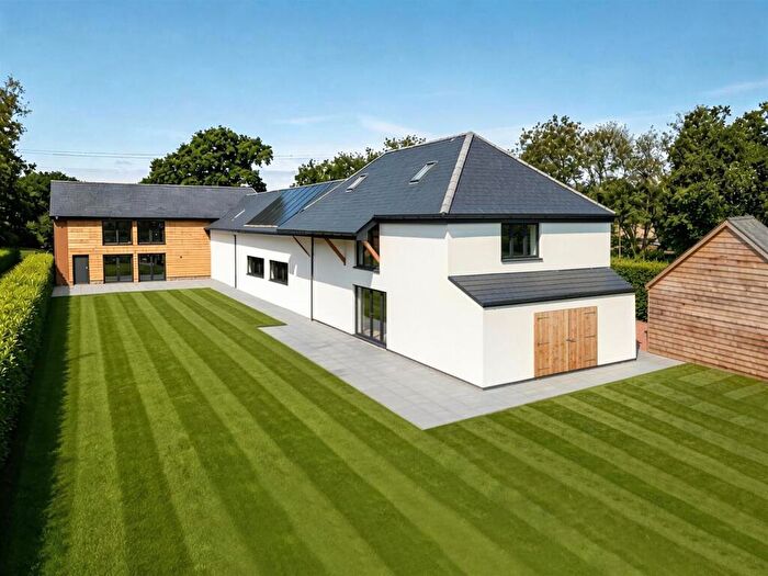 5 Bedroom Detached House For Sale In WheatCroft Farm, EX15