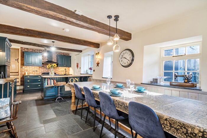 5 Bedroom Cottage For Sale In South Street, Great Torrington, EX38