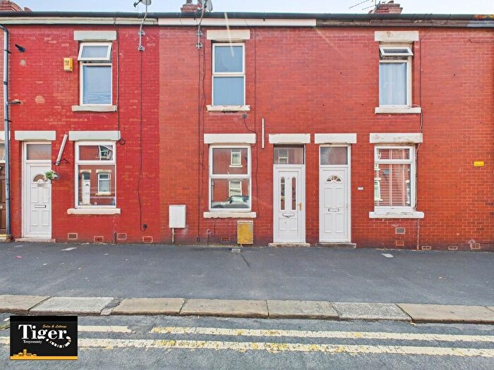 2 Bedroom Terraced House For Sale In Broughton Avenue, Blackpool, FY3