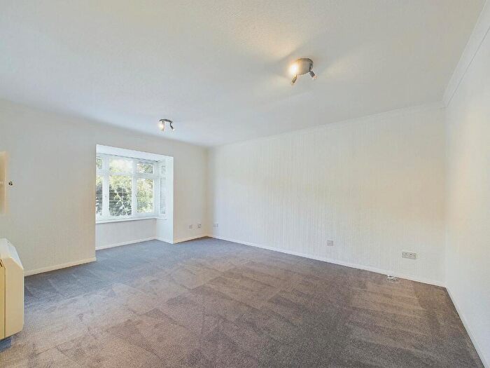 2 Bedroom Flat To Rent In Sidcup, Kent, DA14