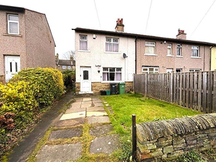 2 Bedroom End Of Terrace House For Sale In West Avenue, Lightcliffe, Halifax, HX3