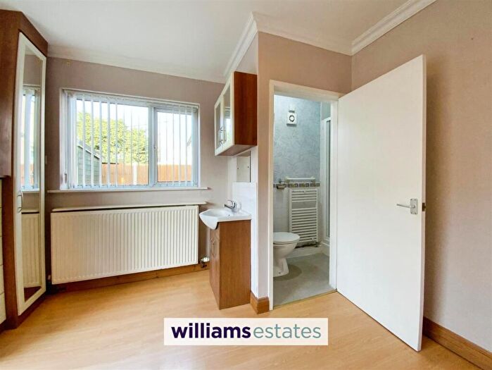 3 Bedroom Terraced House For Sale In Wynne Close, Rhuddlan, Rhyl, LL18
