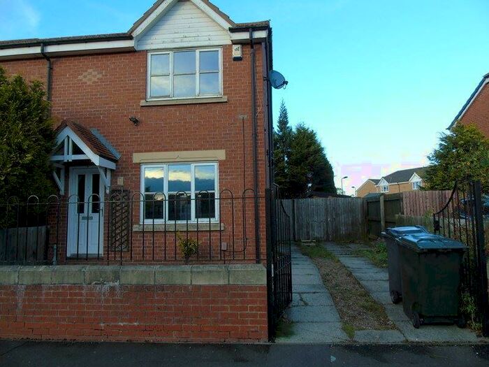 3 Bedroom Semi-Detached House To Rent In Camberley Road, Wallsend, Tyne And Wear, NE28