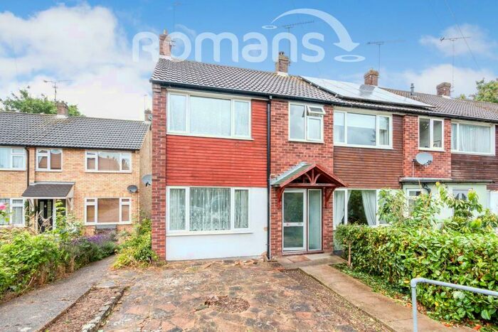 4 Bedroom End Of Terrace House To Rent In Weydon Hill Close, GU9