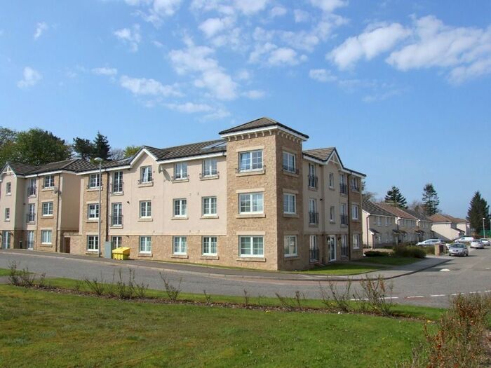 3 Bedroom Flat To Rent In Mackie Place, Elrick, AB32