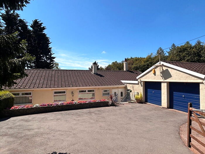 5 Bedroom Detached Bungalow For Sale In Lye Hole Lane, Redhill, BS40