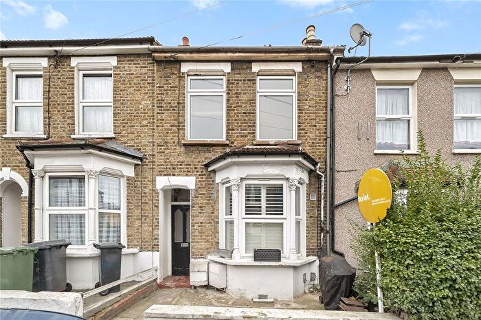 1 Bedroom Flat To Rent In Milton Road, Walthamstow, London, E17
