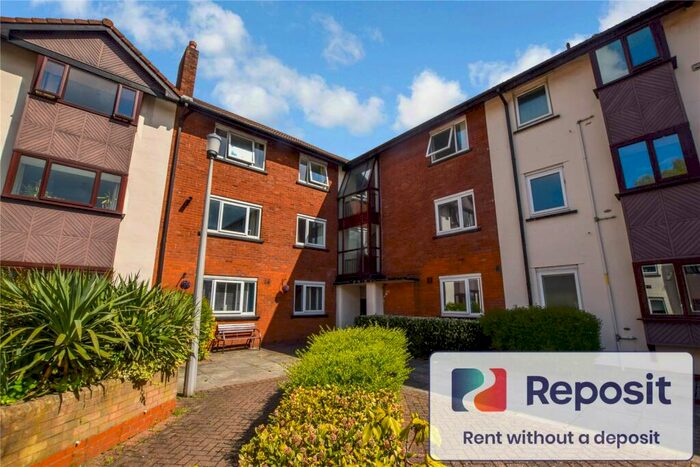 4 Bedroom Flat To Rent In Reeves Court, Canterbury Gardens, Salford, M5