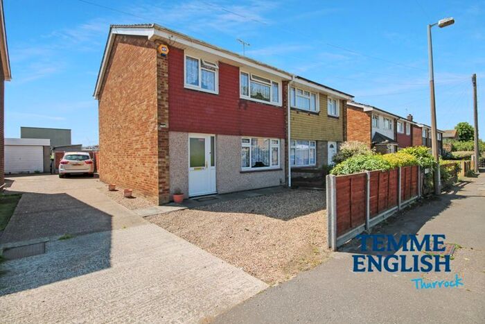 3 Bedroom Semi-Detached House To Rent In Fairfax Road, Tilbury, RM18