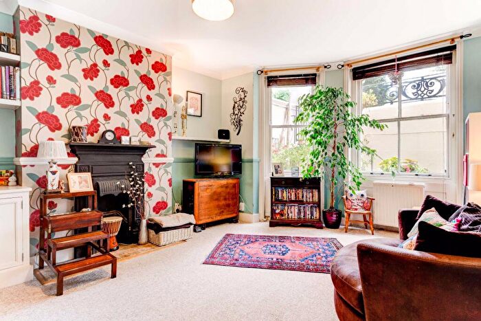 2 Bedroom Apartment To Rent In Albert Road, Brighton, BN1