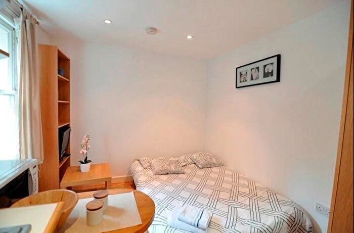 Studio To Rent In Fairholme Road, West Kensington, London, W14