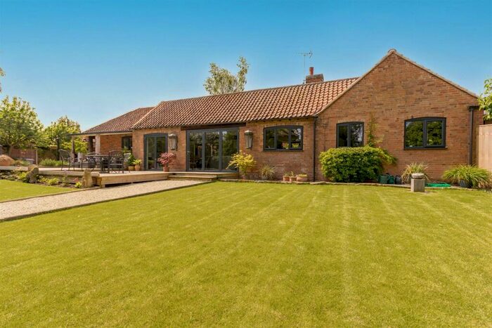 4 Bedroom Barn Conversion For Sale In School Lane, Kneesall, Newark, NG22