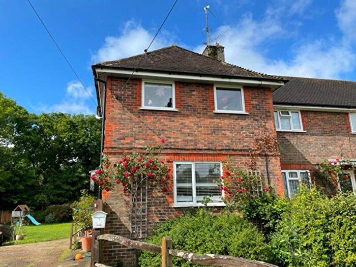 3 Bedroom End Of Terrace House To Rent In Foxfield Cottages, Southwater, RH13