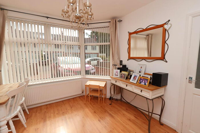 3 Bedroom Terraced House For Sale In Thornbury Road, M32