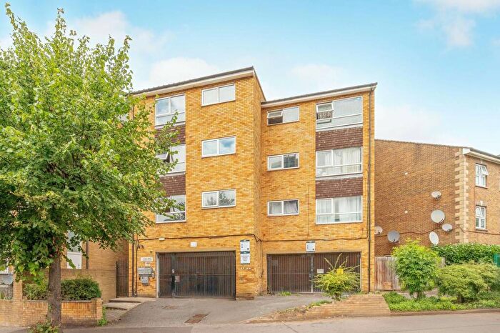 2 Bedroom Flat For Sale In Oakfield Road, Croydon, CR0