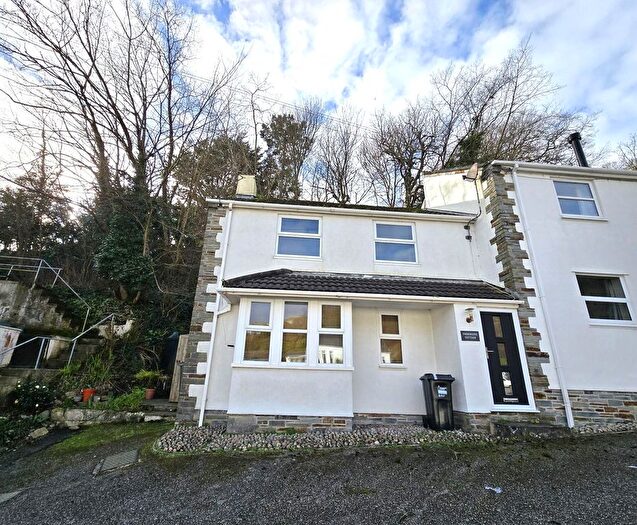 2 Bedroom End Of Terrace House To Rent In Bohella Road, St Mawes, TR2
