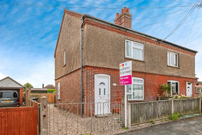 3 Bedroom Semi-Detached House For Sale In Marina Road, Mundesley, Norwich, NR11