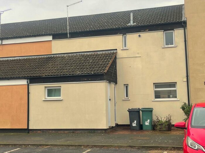 3 Bedroom House To Rent In Crabtree, Paston, PE4