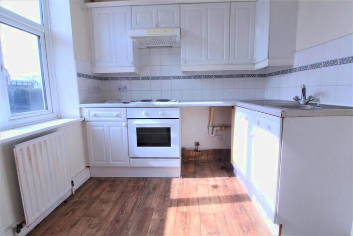 1 Bedroom Flat To Rent In Aylmer Parade, Aylmer Road, London, N2
