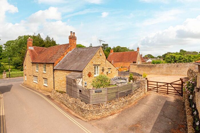 3 Bedroom Semi Detached House For Sale In Bridge Street, Turvey, MK43