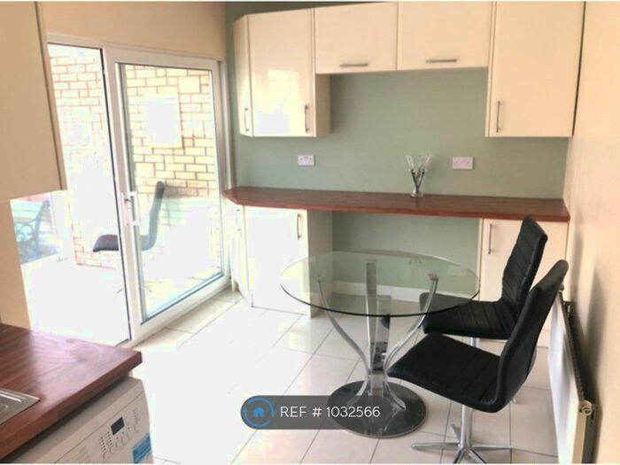 3 Bedroom Semi-Detached House To Rent In Corisande Road, Birmingham, B29