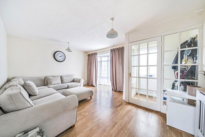 3 Bedroom House For Sale In Emerald View, Warden, ME12