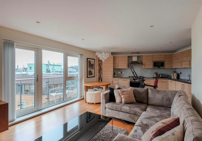 2 Bedroom Flat To Rent In Clerkenwell Road, London, EC1M