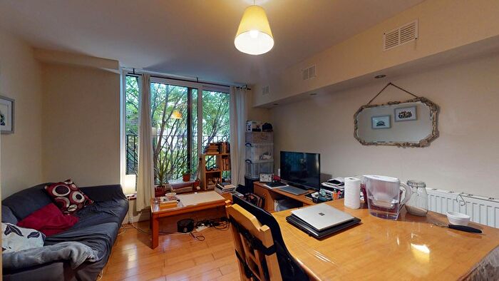 1 Bedroom Flat To Rent In Laugan Walk, London, SE17