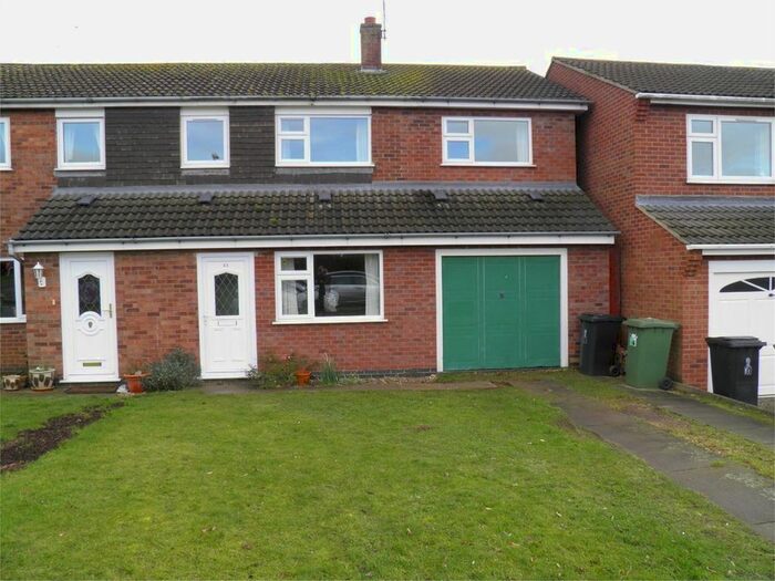 4 Bedroom Semi-Detached House To Rent In Rutland Way, Ryhall, Stamford, PE9