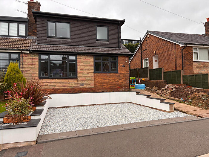4 Bedroom Semi-Detached House For Sale In Wellmeadow Lane, Uppermill, OL3