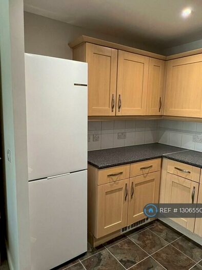 1 Bedroom Flat To Rent In Cline Road, Bounds Green, N11