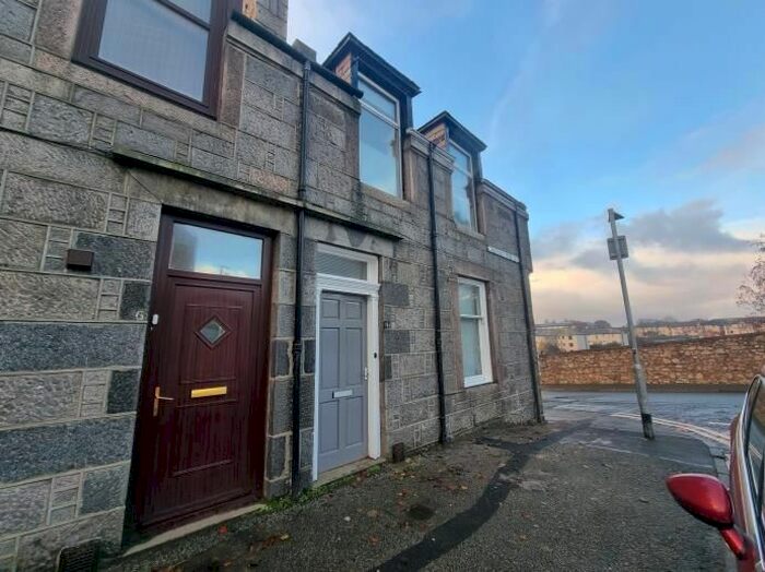 2 Bedroom Flat To Rent In Froghall Road, Aberdeen, AB24