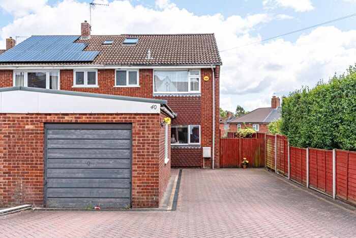 4 Bedroom End Of Terrace House For Sale In Barrow Hill Crescent, Shirehampton, Bristol, BS11