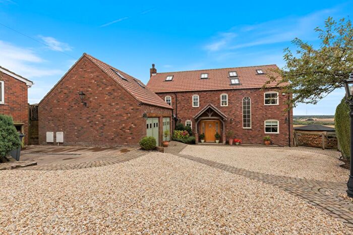 5 Bedroom Detached House For Sale In Hill Top, Brierley, Barnsley, S72