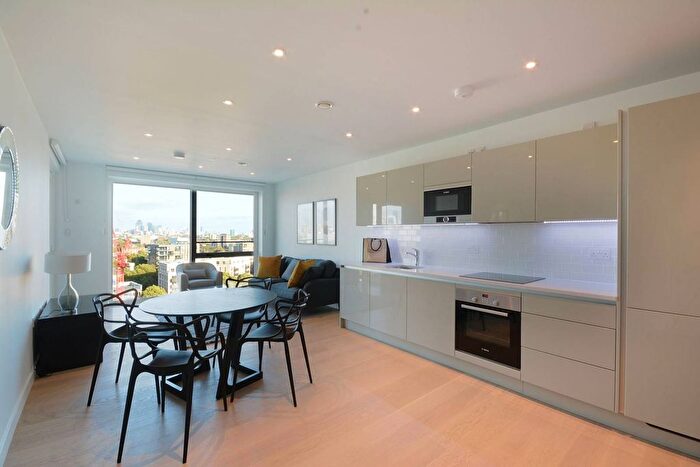 1 Bedroom Flat To Rent In Sayer Street, Elephant And Castle, London, SE17