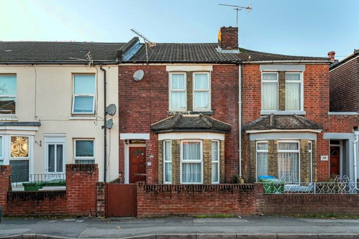 4 Bedroom Terraced House To Rent In Adelaide Road, Southampton, Hampshire, SO17