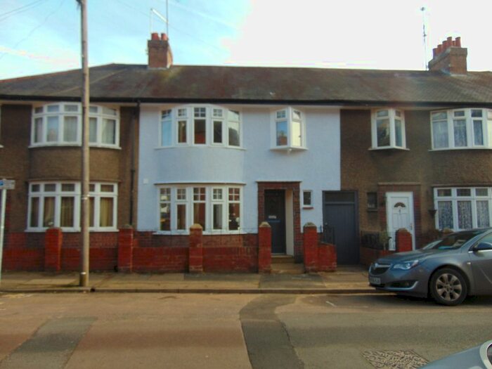 1 Bedroom Flat To Rent In Cyril Street, Northampton, NN1