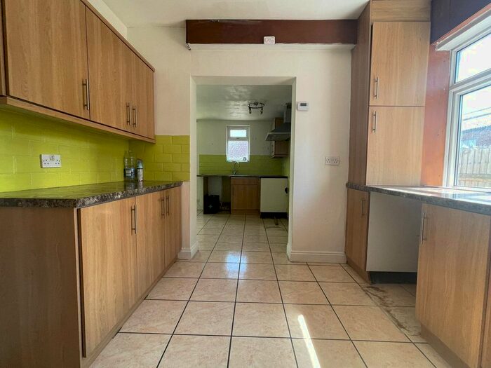 3 Bedroom Detached House To Rent In Sunleigh Road, Wembley, Middlesex, HA0