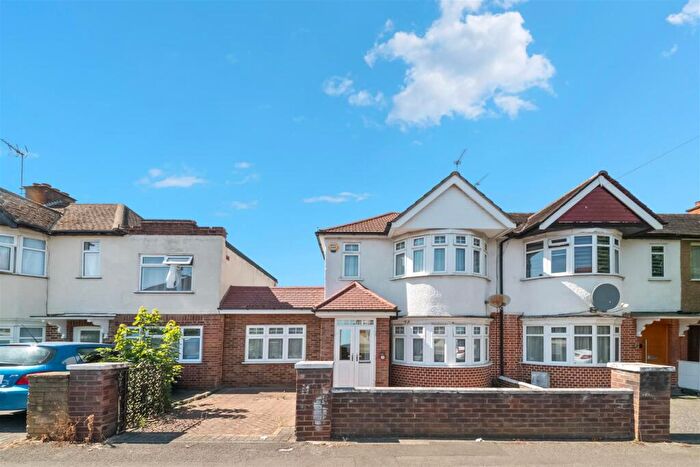 3 Bedroom Semi Detached House For Sale In Torcross Road, Ruislip, HA4