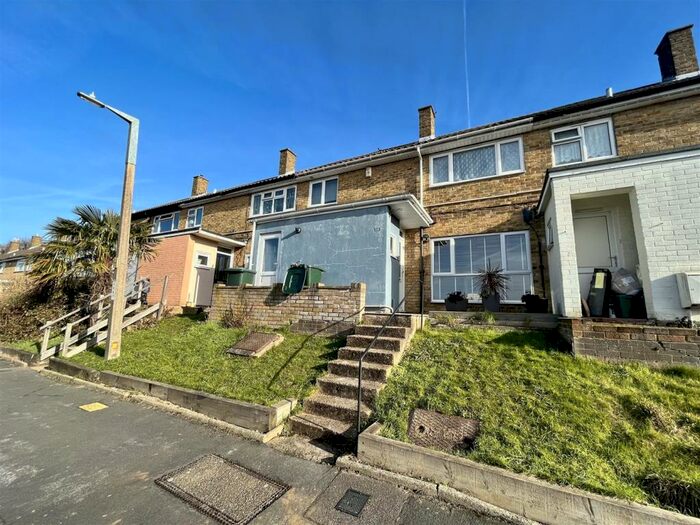 3 Bedroom House To Rent In Fold Croft, Harlow, CM20