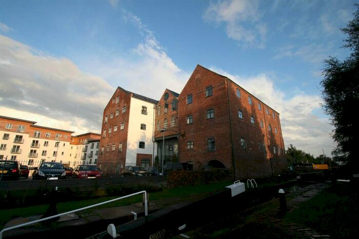 1 Bedroom Flat To Rent In Smiths Flour Mill, Wolverhampton Street, Walsall, WS2