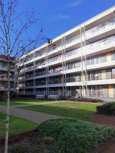 2 Bedroom Flat To Rent In Lattice Court, Campbell Park, MK9