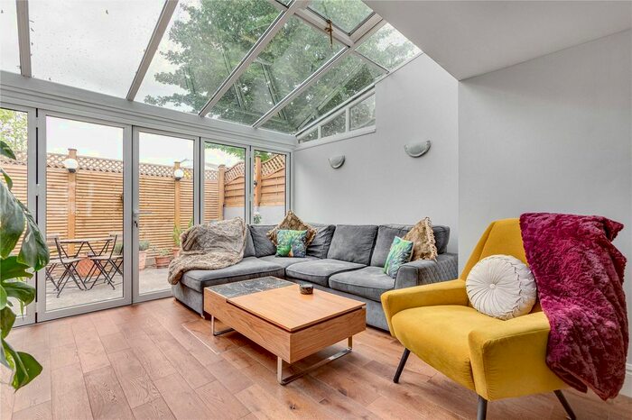 4 Bedroom Terraced House To Rent In Mossbury Road, London, SW11